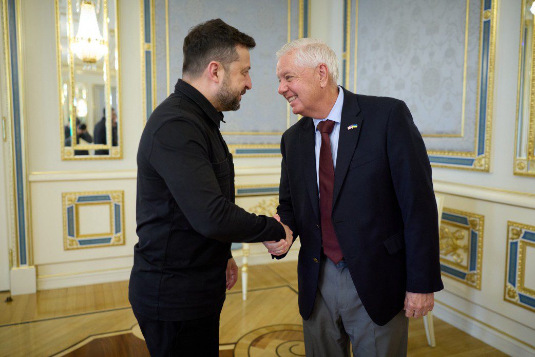 Порожнє крісло Ліндсі Грема: що смерть сенатора насправді каже про підтримку України Lindsey Graham